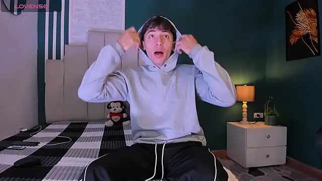 Snapshot of AlessandroDybala chatting on November 19, 12:16 pm AlessandroDybala online show from November 19, 12:16 pm