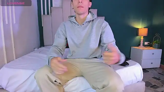 Snapshot of AlessandroDybala chatting on November 25, 12:27 pm AlessandroDybala online show from November 25, 12:27 pm