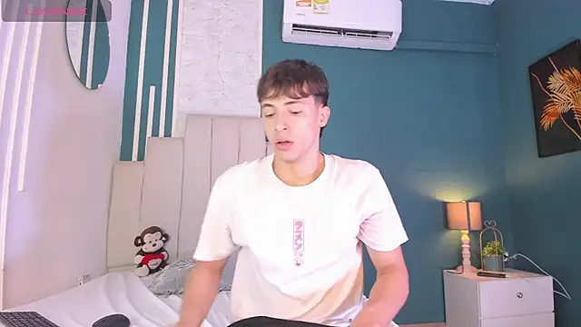 Snapshot of AlessandroDybala chatting on November 30, 1:15 pm AlessandroDybala online show from November 30, 1:15 pm