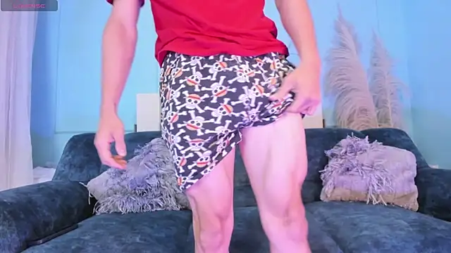 Snapshot of AlessandroDybala chatting on December 14, 12:21 pm AlessandroDybala online show from December 14, 12:21 pm