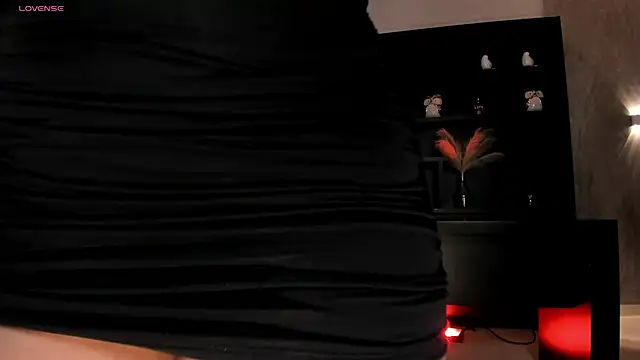 AnnaBrooks1 online show from February 10, 7:51 pm