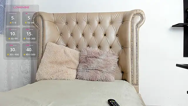 Snapshot of JeanRam18 chatting on March 8, 12:09 pm JeanRam18 online show from March 8, 12:09 pm