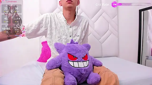 Snapshot of JeanRam18 chatting on December 15, 1:04 pm JeanRam18 online show from December 15, 1:04 pm