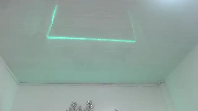 candy lux  online show from December 1, 7:30 pm