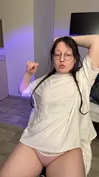 Snapshot of emigooflordXD chatting on November 16, 11:27 am emigooflordXD online show from November 16, 11:27 am