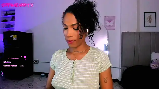 Snapshot of turabbitxx chatting on July 17, 12:28 am turabbitxx online show from July 17, 12:28 am