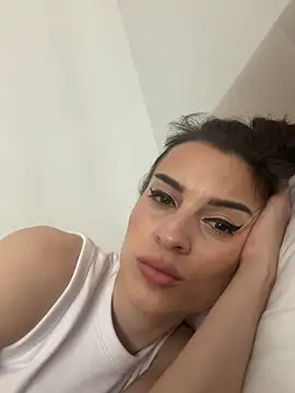 RebecaMur online show from April 6, 11:44 am