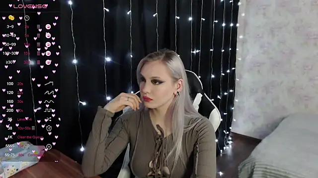 VikaPowers online show from March 1, 12:01 pm