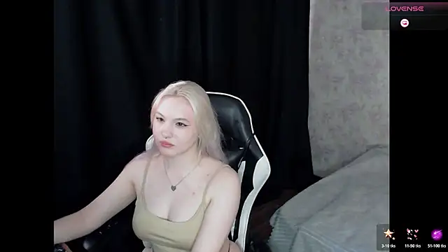 VikaPowers online show from March 17, 7:39 pm