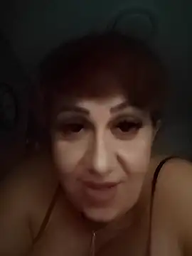 AvaLloyd online show from October 25, 3:07 pm