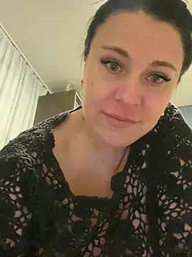 Snapshot of CuteNata chatting on December 15, 5:42 pm CuteNata online show from December 15, 5:42 pm