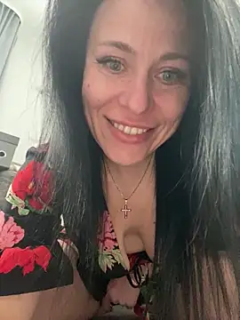 CuteNata online show from April 26, 10:24 am