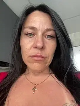 Snapshot of CuteNata chatting on July 6, 12:02 pm CuteNata online show from July 6, 12:02 pm