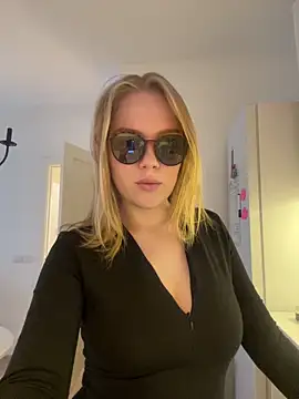 Little Forest ELF online show from December 5, 6:44 am