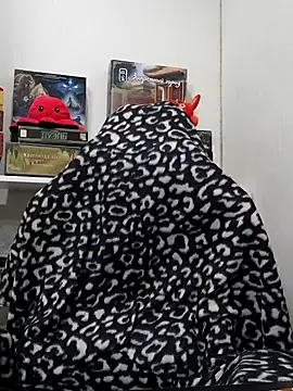 ElliMoor online show from December 1, 4:29 pm