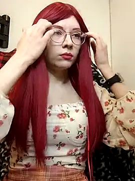 ElliMoor online show from March 18, 6:25 am