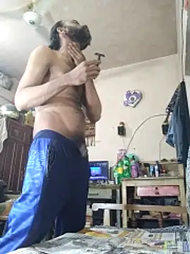 Snapshot of BadBoySmoker7070 chatting on May 14, 5:58 am BadBoySmoker7070 online show from May 14, 5:58 am