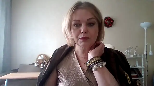 SofiyaPetrova online show from April 7, 11:10 am