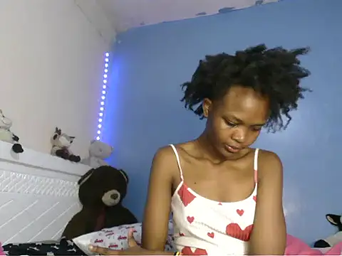 Snapshot of cyberbunnie chatting on February 12, 6:36 pm cyberbunnie online show from February 12, 6:36 pm