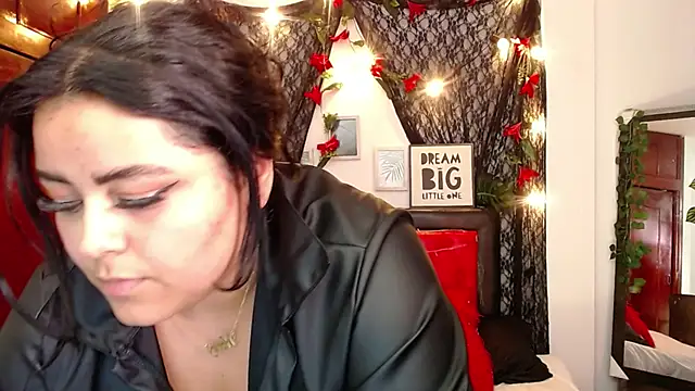 Snapshot of moon_sunflower chatting on March 13, 1:18 pm moon sunflower online show from March 13, 1:18 pm