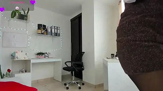 Snapshot of susana_monroy chatting on May 14, 7:09 pm susana monroy online show from May 14, 7:09 pm