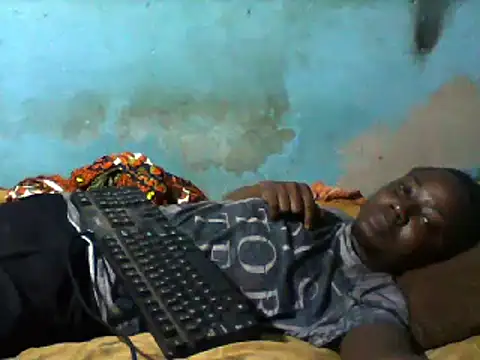 Snapshot of little__joy chatting on February 27, 6:42 pm little joy online show from February 27, 6:42 pm