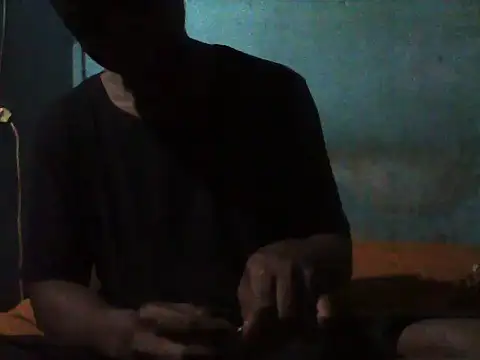 Snapshot of little__joy chatting on October 28, 11:29 pm little joy online show from October 28, 11:29 pm