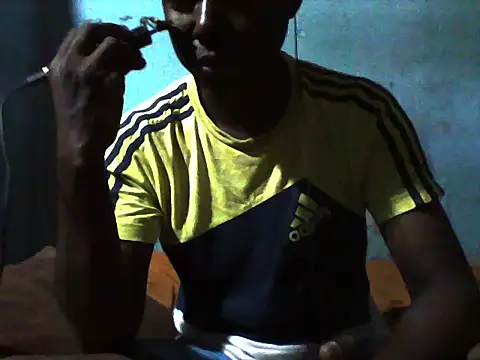 Snapshot of little__joy chatting on December 3, 8:18 pm little joy online show from December 3, 8:18 pm