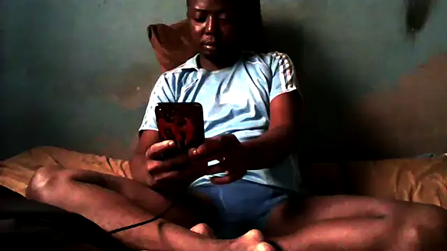 Snapshot of little__joy chatting on January 17, 12:21 pm little joy online show from January 17, 12:21 pm