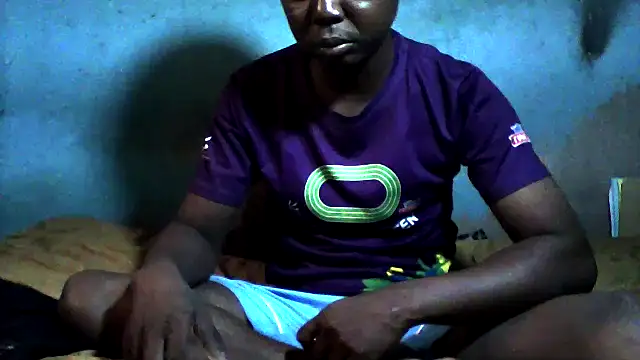 Snapshot of little__joy chatting on January 18, 7:45 am little joy online show from January 18, 7:45 am