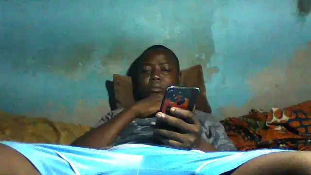 Snapshot of little__joy chatting on February 5, 6:40 am little joy online show from February 5, 6:40 am