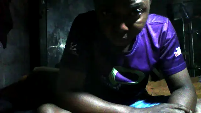 Snapshot of little__joy chatting on February 18, 6:20 am little joy online show from February 18, 6:20 am