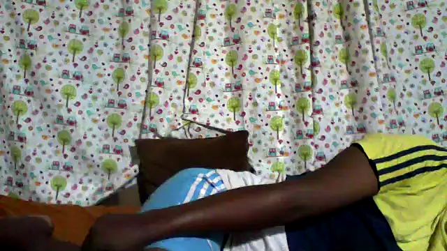 Snapshot of little__joy chatting on February 20, 1:35 am little joy online show from February 20, 1:35 am