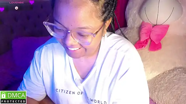 Snapshot of KittyHot20 chatting on October 27, 10:58 pm KittyHot20 online show from October 27, 10:58 pm