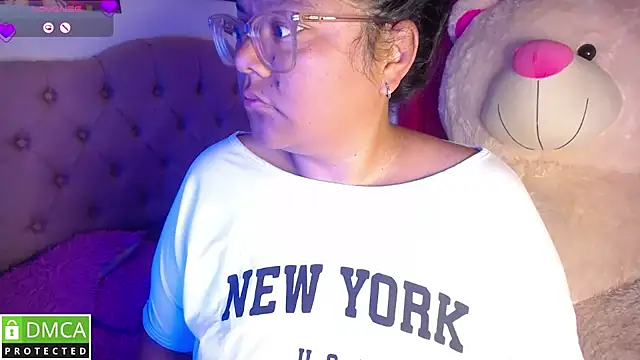 Snapshot of KittyHot20 chatting on November 20, 9:20 am KittyHot20 online show from November 20, 9:20 am