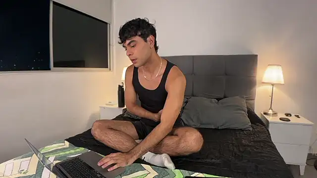 oliversstream online show from February 3, 2:14 am