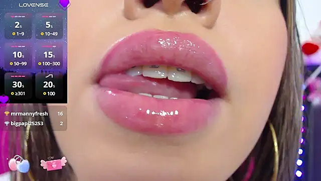 Snapshot of krysten_ritter2 chatting on March 18, 10:46 am krysten ritter2 online show from March 18, 10:46 am