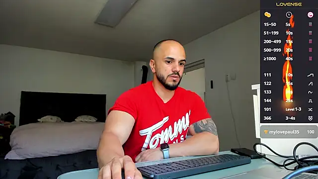 supermanboy94 online show from April 27, 5:49 am