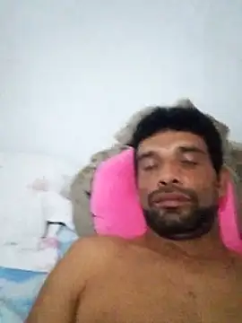 Snapshot of Tiago0031 chatting on November 9, 10:24 am Tiago0031 online show from November 9, 10:24 am