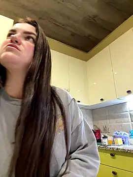 Karolina llove online show from November 11, 6:35 am