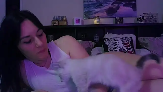 Snapshot of CrystalLakeXO chatting on December 15, 5:23 am CrystalLakeXO online show from December 15, 5:23 am