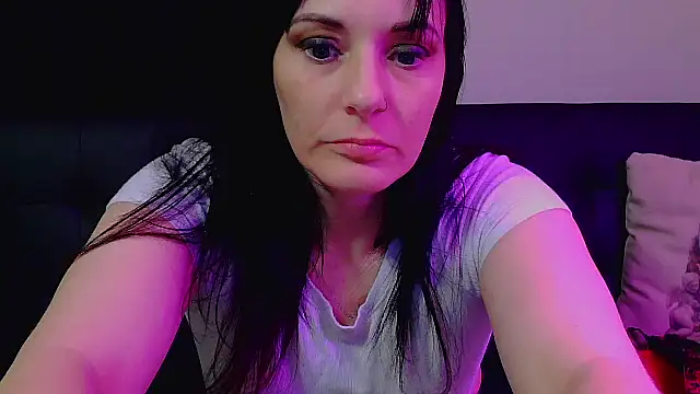 CrystalLakeXO online show from February 7, 6:17 am