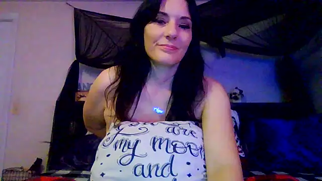 Snapshot of CrystalLakeXO chatting on July 8, 7:46 am CrystalLakeXO online show from July 8, 7:46 am