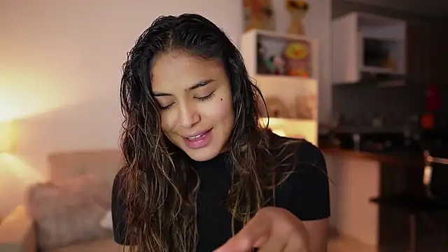 SaraParisi online show from February 1, 11:36 pm