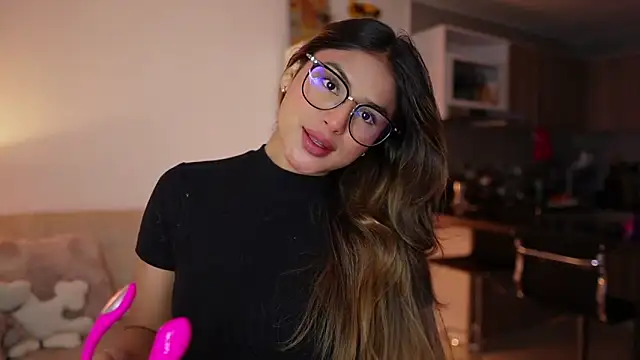 SaraParisi online show from February 5, 12:04 am