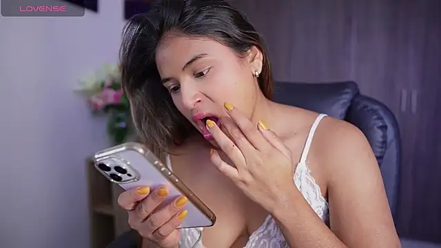 SaraParisi online show from March 16, 10:47 pm