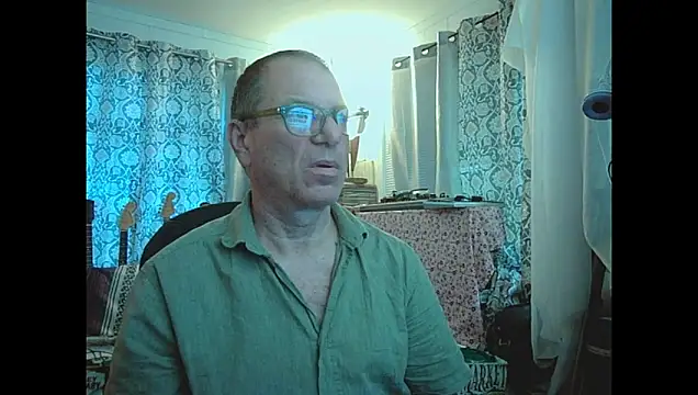 Snapshot of coryassman chatting on June 4, 1:22 am coryassman online show from June 4, 1:22 am