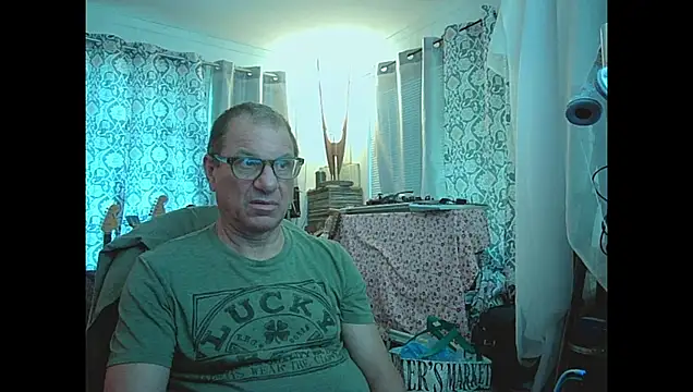 Snapshot of coryassman chatting on June 4, 8:37 pm coryassman online show from June 4, 8:37 pm