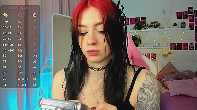 arielabradberry online show from December 24, 2:01 pm