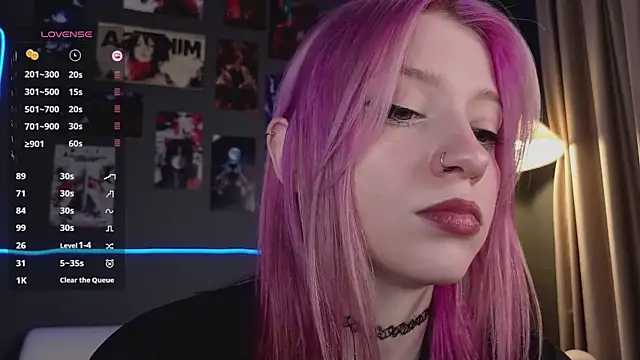 arielabradberry online show from June 24, 12:37 pm